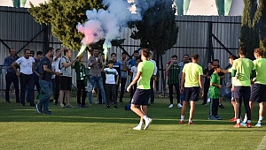 Akhisarspor'a taraftar morali