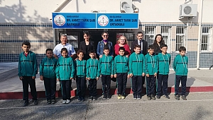 Sarı Ahmet Paşa Vakfından, 531 öğrenciye forma ve eşofman desteği