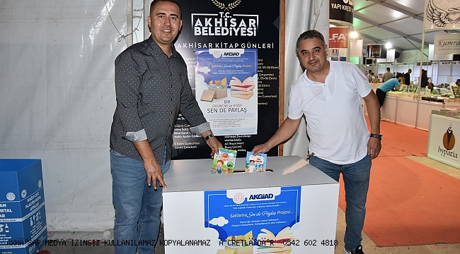 Sende Paylaş Kumbarası Kitap Fuarında