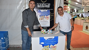 Sende Paylaş Kumbarası Kitap Fuarında