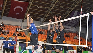 AKHİSAR’DA VOLEYBOL ŞÖLENİ