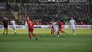AKHİSAR BALIKESİR DEN 1 PUANLA DÖNDÜ