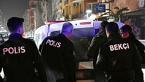 otomobillerden hırsızlık yapan kişi suçüstü yakalandı