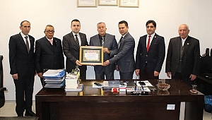 Şehit Ailelerinden Okul Müdürü Mehmet Yiğitkanlı’ya Teşekkür Belgesi