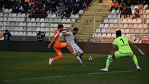 AKHİSAR ADANA DAN 1 PUANLA DÖNDÜ