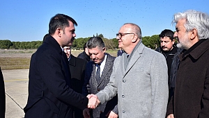 Çevre ve Şehircilik Bakanı Murat Kurum Akhisar'da deprem bölgesinde