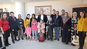 Görme ve İşitme Engellilere Akhisar Belediyesi’nden Destek