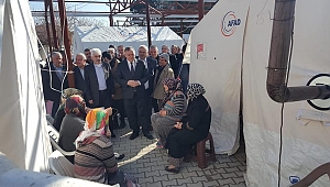 AKÇAY VE AKHİSAR MHP YÖNETİMİ DEPREM BÖLGELERİNDE