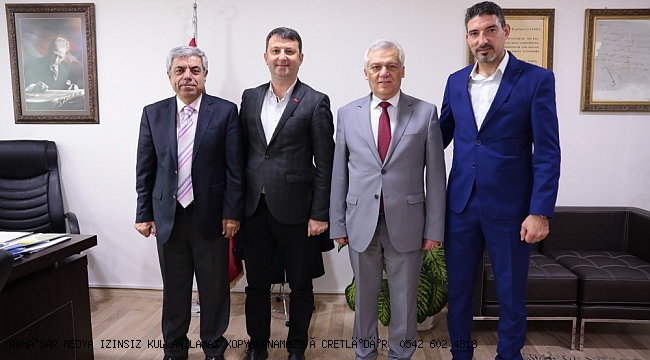 Akhisar Belediyesi ile Merkez Eğitim Kurumları protokol imzaladı