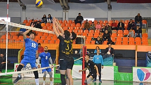 AKHİSARGÜCÜ ERKEK VOLEYBOL TAKIMI LİGİ 4. SIRADA BİTİRDİ