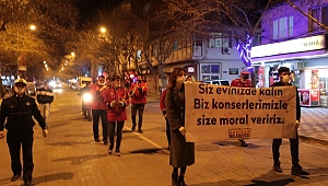 Akhisar Belediye Bandosundan Moral Konseri ve Evde Kal Çağrısı