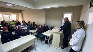 Akhisarlı Velilere Yeni Sınav Sistemi Anlatıldı