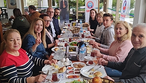 Egitim İş Kadınlar Gününü kutladı