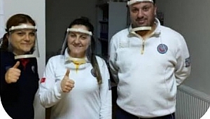 Akhisar'da gönüllü teknik hayaller atölyesi siperlik üretiyor