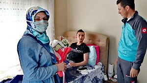 AKHİSAR İYİ PARTİ BİTLİS'TE YARALANAN BURAK UĞURLU'YU ZİYARET ETTİ