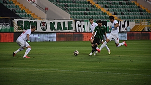 AKHİSAR EVİNDE GALİP 1-0