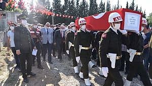 Manisa Şehidini Uğurladı