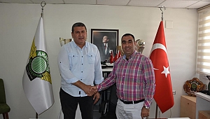 Akhisarspor'da sportif direktörlük görevine Bayram Ali Kaya getirildi.