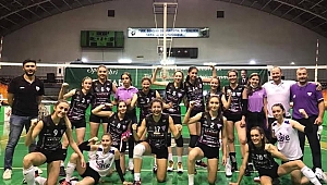 Akhisargücü, voleybolda yoluna doludizgin devam ediyor
