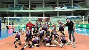 • AKHİSARGÜCÜ KADINLAR 3 PUAN İLE DÖNDÜ