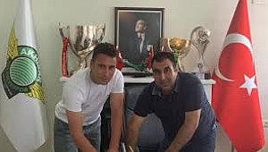 CEM KAVÇAK İSTİFA ETTİ