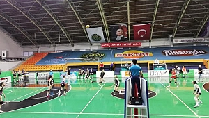 AKHİSAR GÜCÜ KIZLAR EVİNDE KAYBETTİ