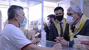 İYİ Partili Dervişoğlu ve Poyraz, Akhisar 'da esnafı ziyaret etti