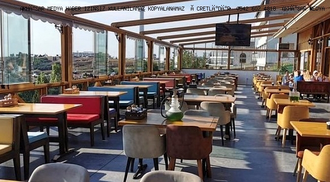KAFE VE RESTORANLAR MÜŞTERİ KABUL EDEBİLECEK