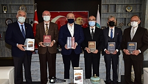 Manisa'nın Geçmişine Işık Tutacak Kitap Serisi Tanıtıldı