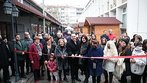 Akhisar’da Kadın ve Sanat Sokağı açıldı