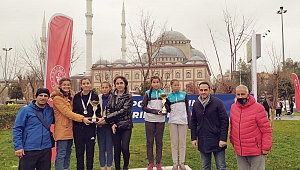 AKHİSARLI ATLETLERDEN TARİHİ BAŞARI