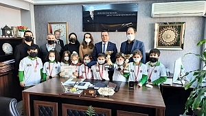  A.Vehbi Bakırlıoğlu İlkokulu Satranç sporunda başarılarına bir yenisini daha ekledi. 