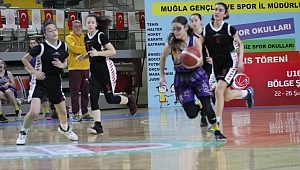 Akhisargücünün kızları Şampiyonada dolu dizgin gidiyor