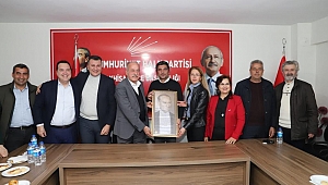 ATSO’DAN AKHİSAR CHP İLÇE TEŞKİLATINA ZİYARET