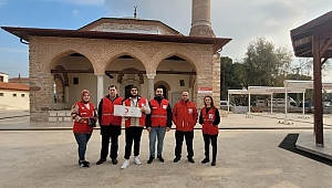 TÜRK KIZILAY AKHİSAR ŞUBESİNDEN KANDİLDE TATLI İKRAMI.