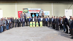 Büyükşehir Tonlarca Gübreyi Üreticilerle Buluşturdu