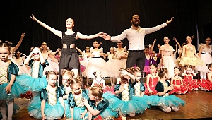 Akhisar’da sahne balerinlerin oldu