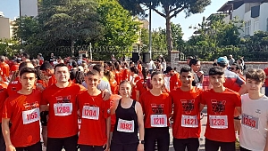 Akhisar Gençlik Ve Spor Kulübü Atletizm Sporcuları Uluslararası Vestel Yarı Maratonundan Dereceyle Döndüler
