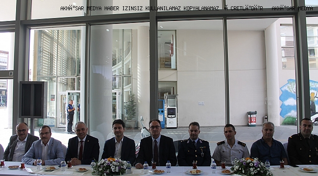 Akhisar Protokolü Bayramlaştı