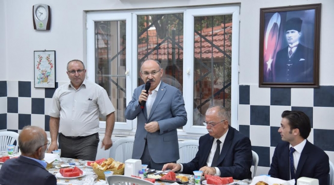 Vali Karadeniz, Akhisar Cemevi’nde Düzenlenen İftar Programına Katıldı