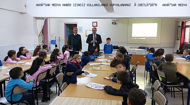 AKHİSAR HALK EĞİTİMİ MERKEZİ MÜDÜRLÜĞÜNÜN SELÇİKLİ KÖY YAŞAM MERKEZİ KURSLARI