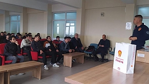 Büyükşehir İtfaiyesi Akhisar'da Öğrencilerle Buluştu