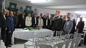 Gelecek Partisi Genel Başkan Yardımcısı Selçuk Özdağ Akhisar ilçe başkanlığını ziyaret etti.