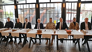 Akhisar Belediyesi’nden, Akhisar Kaymakamı için veda yemeği