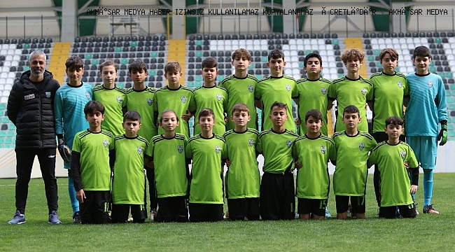Akhisar ve söke Belediyespor dostluk maçında buluştu