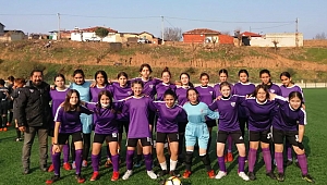 Akhisargücü Turgutlu Çıkrıkçı Kızlar Futbol Turnuvasına Katıldı