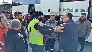 Akhisar Belediyesi'nden afetzedelere ulaşım desteği devam ediyor