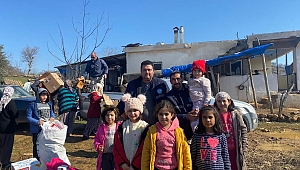 Kahramanmaraş’ta Yardım Malzemeleri Depremzedelere Ulaştırılıyor
