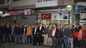 Başkan İsmail Ahmet Sözcüer Akhisar Ak Parti Yeni yönetimini tanıttı