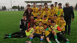 Okul Sporlarında Ali Şefik Ortaokulu Yıldız Erkek Futbol Kategorisinde İl Birincisi oldu